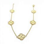 14k Yellow gold clover bracelet 10 mm.