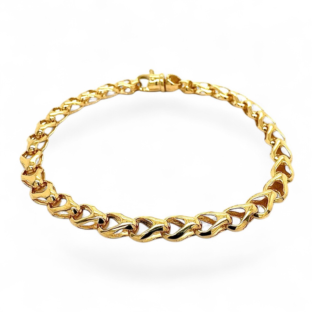 9k yellow gold wheat bracelet 6 mm wide solid italian made UK Hallmarked. 9k yellow gold wheat bracelet 6 mm wide solid italian made UK Hallmarked.