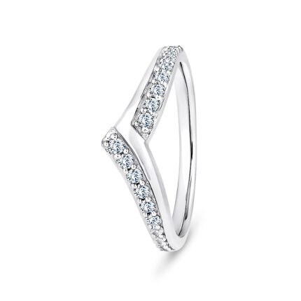 950 Platinum V-Shaped Diamond Eternity Ring