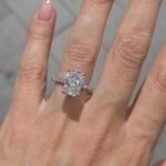 950 Platinum Lab Grown Radiant Diamond Set Ring - Image 7