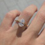 18k Yellow Gold Lab Grown Pear Shape Diamond Set Ring - Image 10