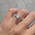 18k Yellow Gold Lab Grown Oval Diamond Set Ring - Image 10