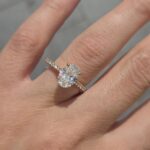 18k Yellow Gold Lab Grown Oval Diamond Set Ring - Image 9