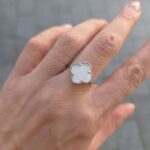 925 Sterling Silver Mother of Pearl Clover Ring - Image 8